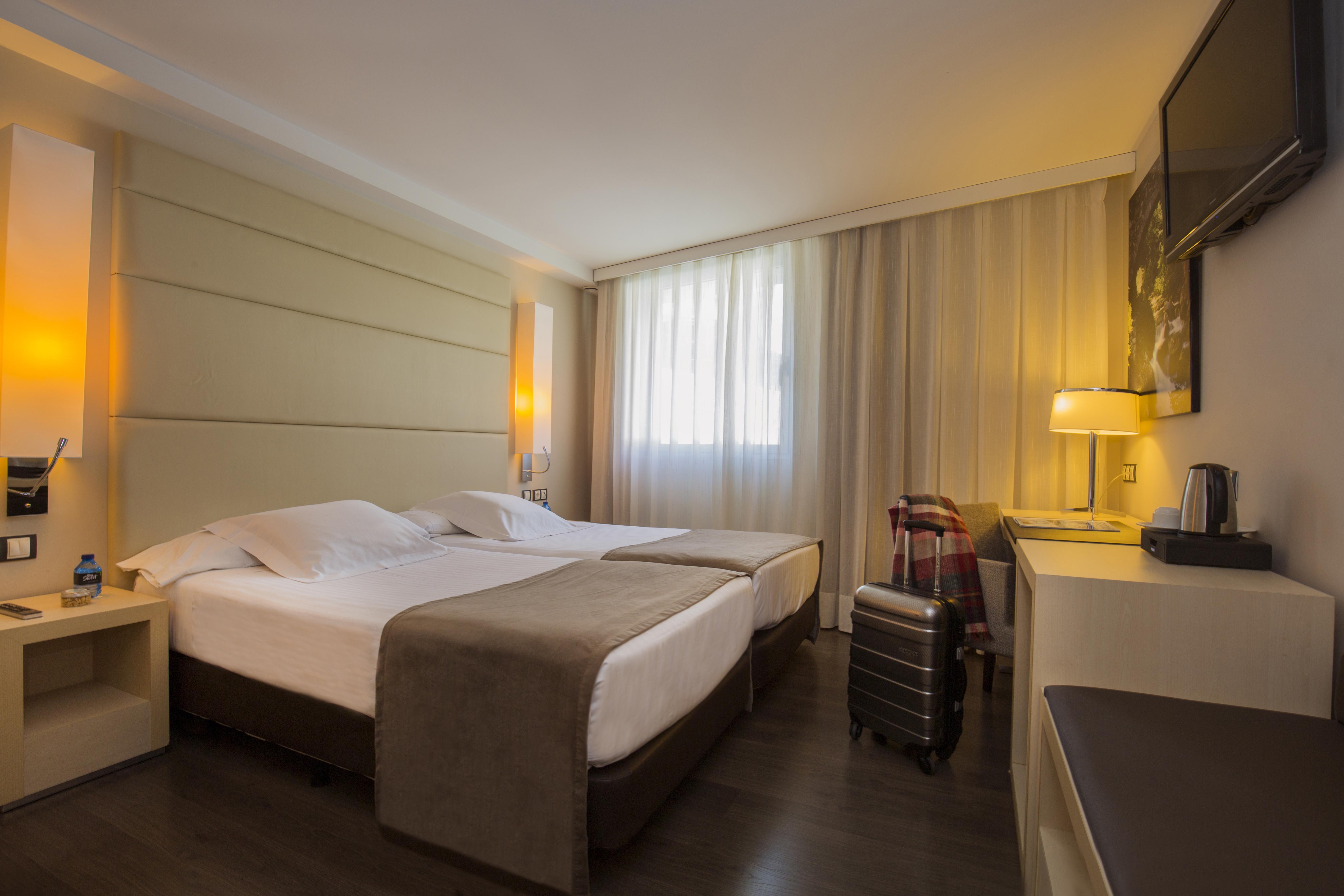 Yomo Mola Park Otel Les Escaldes Dış mekan fotoğraf