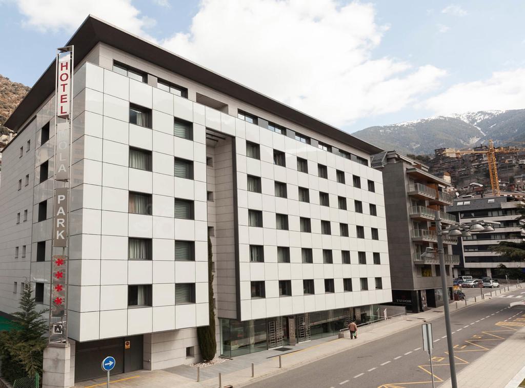 Yomo Mola Park Otel Les Escaldes Dış mekan fotoğraf
