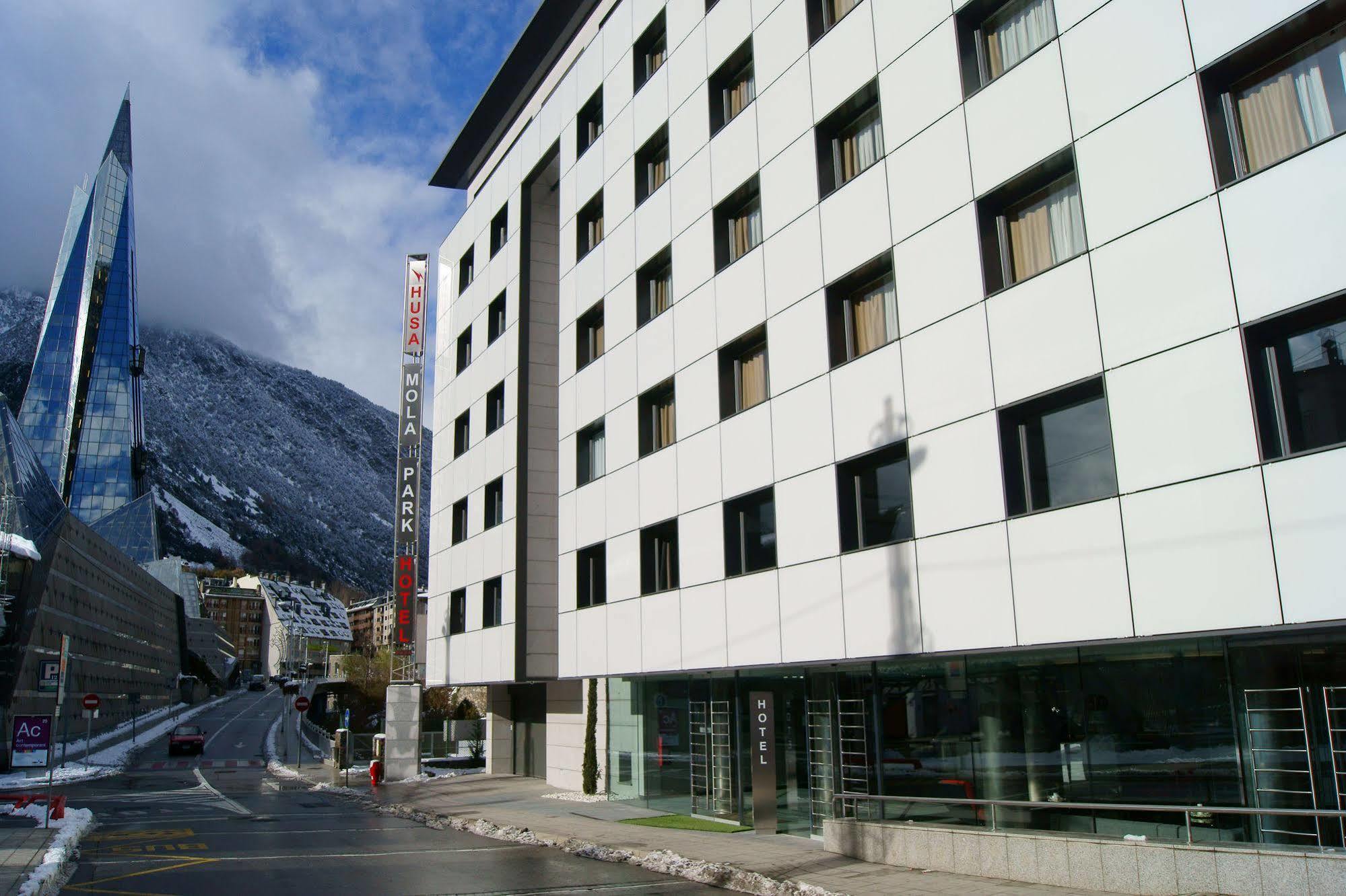 Yomo Mola Park Otel Les Escaldes Dış mekan fotoğraf